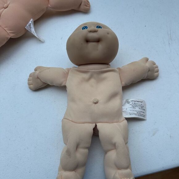 Vintage cabbage patch Soft Plush Baby Doll - Picture 5 of 8